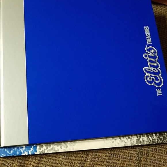 Elvis Treasures coffee table book - Picture 4 of 5